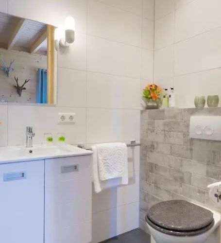 Knechtshuis Casa de hóspedes Numansdorp